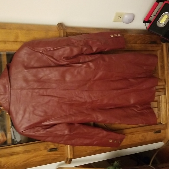 ♥️Deep red leather long coat - Picture 5 of 10